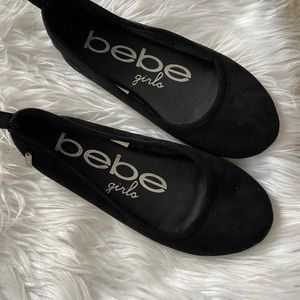 Black dress shoes